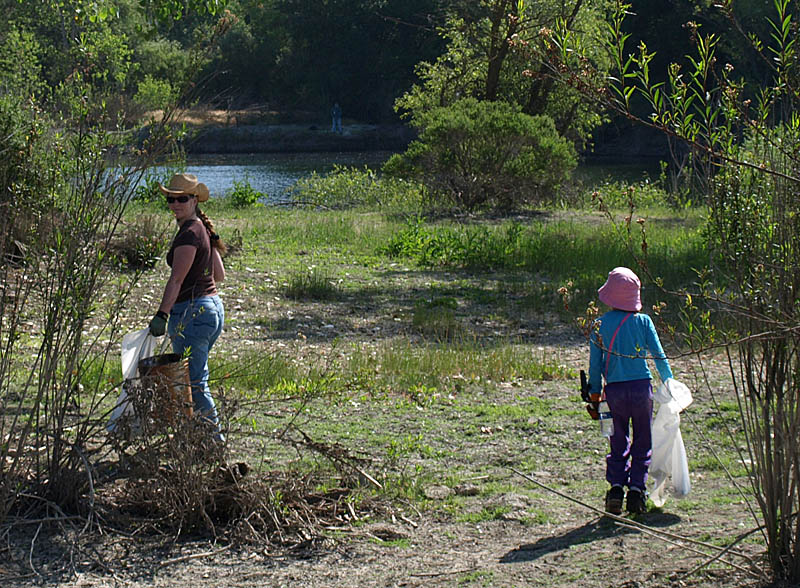 Coyote Creek cleanup, 5/21/11